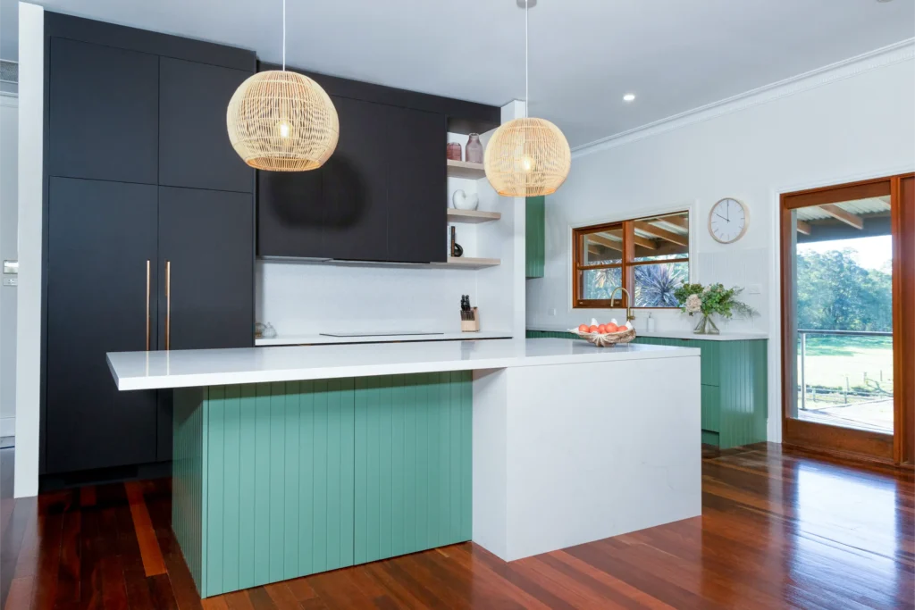 Bright Contemporary Kitchen in Jilliby 2 S2U 3505